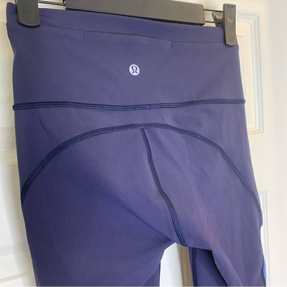 Lululemon Mix and Mesh Crop Navy Blue Size 4 - Picture 6 of 11